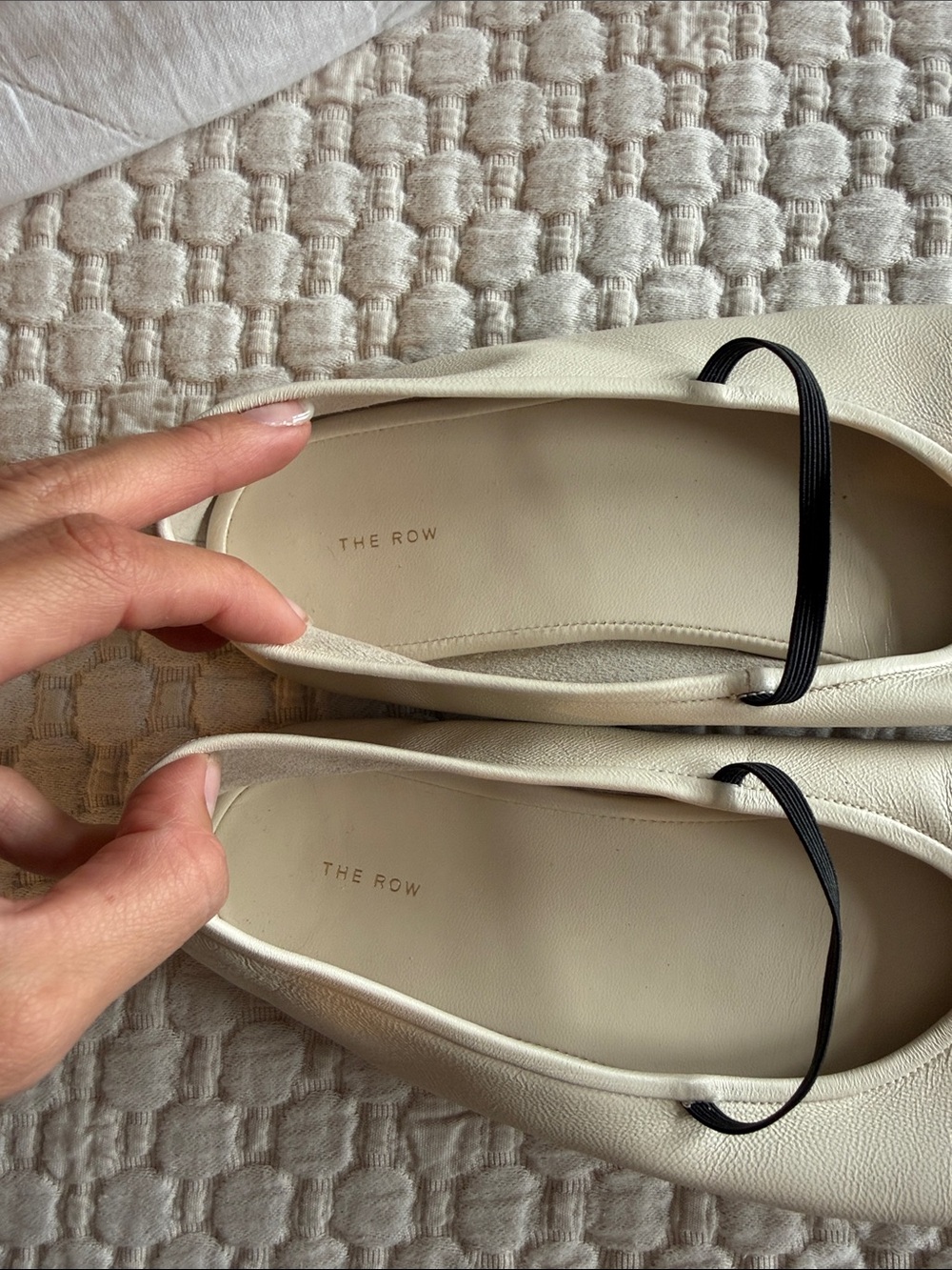 THE ROW / ivory & cream leather elastic strap ballet flats / 38 - Picture 4 of 9